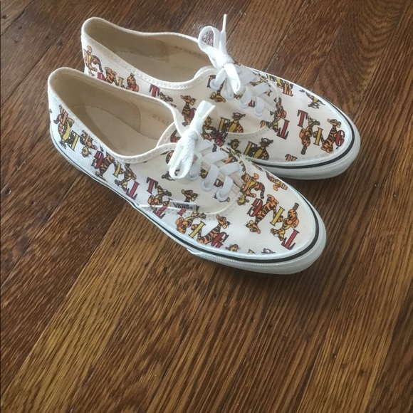 tigger vans